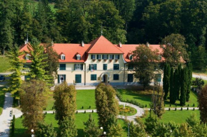 Отель Apartments Villa Golf - Flucher Turizem, Рогашка Слатина